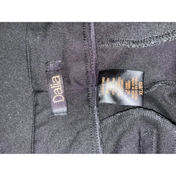 Dalia Black Pull On Stretch Dress Pants Tapered Leg Size XL D4183-E1863 (P6) - Picture 3 of 9